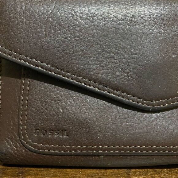 VINTAGE FOSSIL LEATHER WALLET LARGE WITH CHECK BOOK - Picture 4 of 7